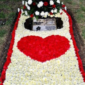 tapete floraln corazon 300x300 - Tapete floral sencillo